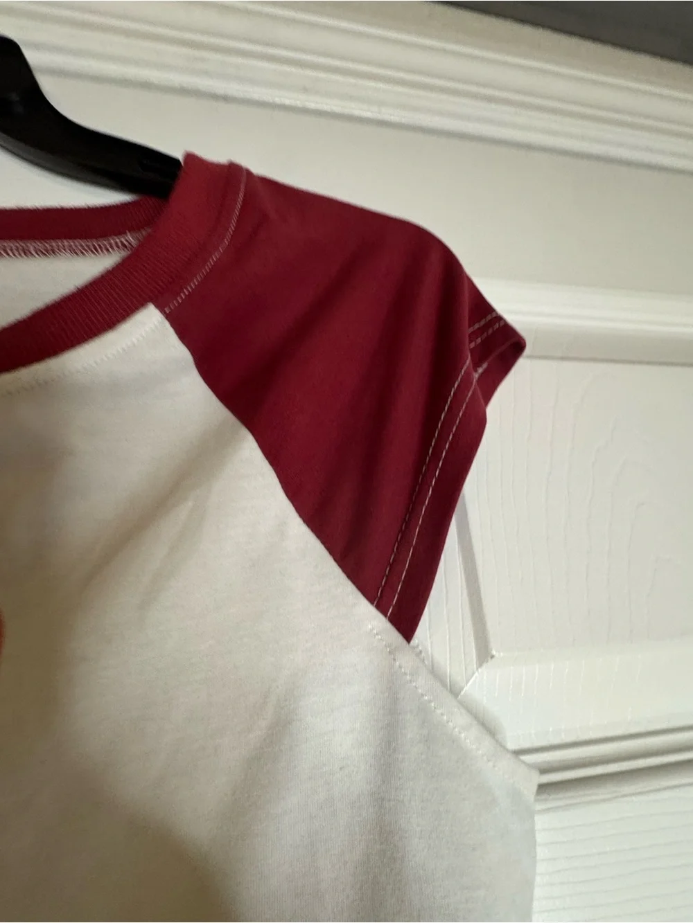 ROMWE Red & White Betty Boop Raglan Crop Tee - Picture 3 of 5